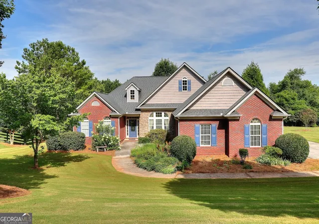 Photo 2 of Single family home for sale at 2008 Jefferson Hall Dr, Monroe, GA 30656 | MLS# 10798626 | Listing updated on 2026-09-12