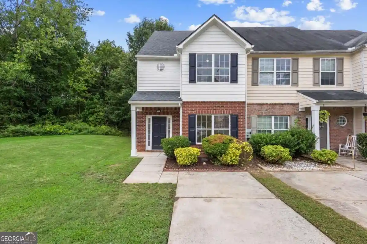 Photo 1 of Sale Pending at 268 Brookview Dr, Riverdale, GA 30274 | MLS# 10854855 | Listing updated on 2026-10-12