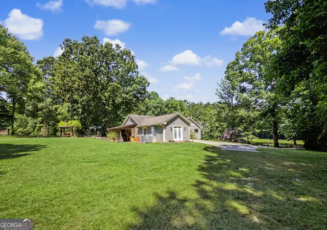 Homes for sale in Barnesville, GA | 121 Peacock Rd, Barnesville, GA 30204 | MLS# 10802477