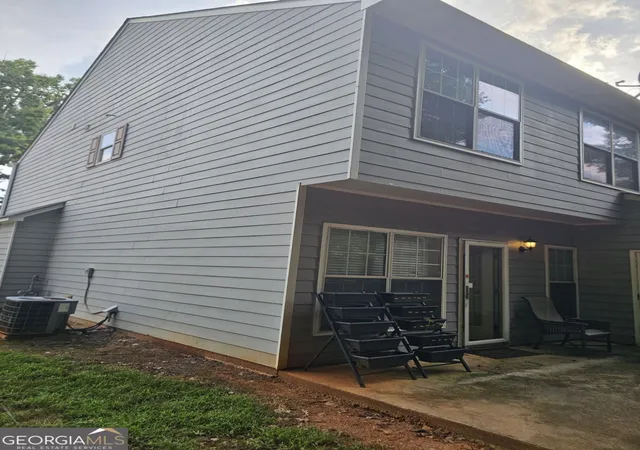 Photo 3 of Townhouse for sale at 2511 Walden Lake Dr, Decatur, GA 30035 | MLS# 10832608 | Listing updated on 2026-09-24
