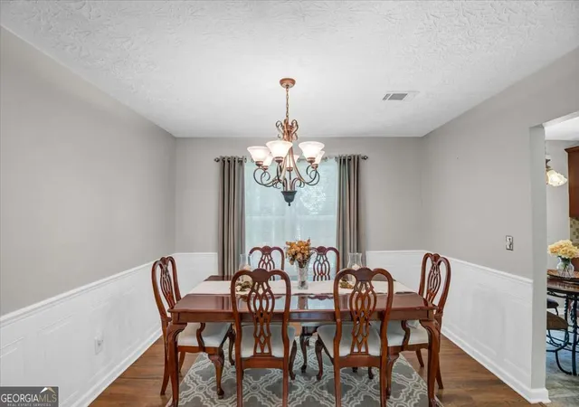 Homes for sale in Stone Mountain, GA | 5086 N Woodbridge Trl, Stone Mountain, GA 30088 | MLS# 10801715
