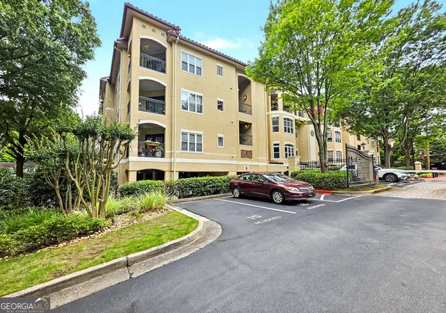 2nd image of 955 Juniper St Ne, Atlanta, GA 30309
