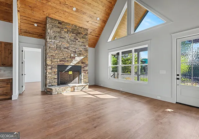 3rd image of 383 Rustic Barn Trl, Morganton, GA 30560 | MLS# 10770268