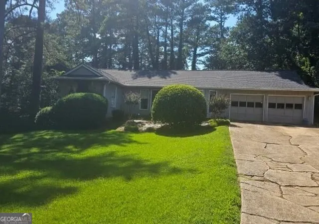 Photo 1 of Sale Pending at 1623 Hidden Hills Parkway, Stone Mountain, GA 30088 | MLS# 10832142 | Listing updated on 2026-09-17