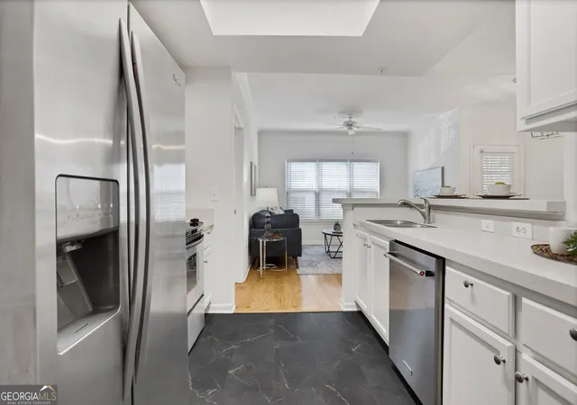 Photo 3 of Condo for sale at 2700 Pine Tree Rd Ne #1017, Atlanta, GA 30324 | MLS# 10832532 | Listing updated on 2026-09-28