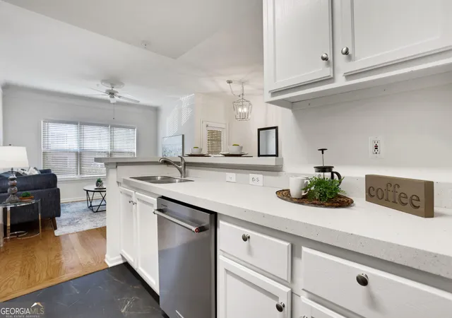 Photo 3 of Condo for sale at 2700 Pine Tree Rd Ne #1017, Atlanta, GA 30324 | MLS# 10832532 | Listing updated on 2026-10-30