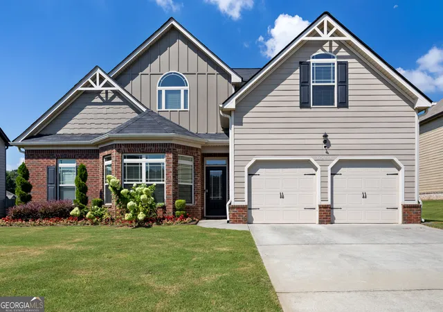 Photo 1 of Sale Pending at 6891 Dresden Dr, Rex, GA 30273 | MLS# 10613119 | Listing updated on 2026-09-02