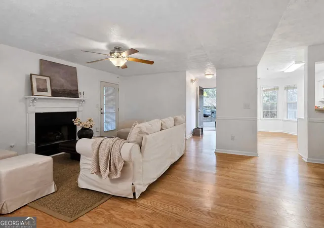 4th image of 3940 Riverlook Pkwy SE, Marietta, GA 30067