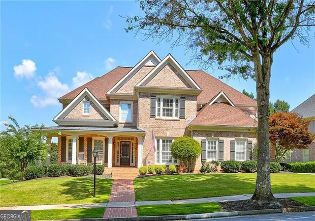 Photo 1 of Mansion for sale at 1043 Meadow Club Ct, Suwanee, GA 30024 | MLS# 10827650 | Listing updated on 2026-09-15