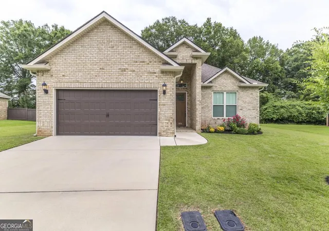 Photo 1 of Single family home for sale at 504 Clifton Rd, Perry, GA 31069 | MLS# 10793429 | Listing updated on 2026-08-20