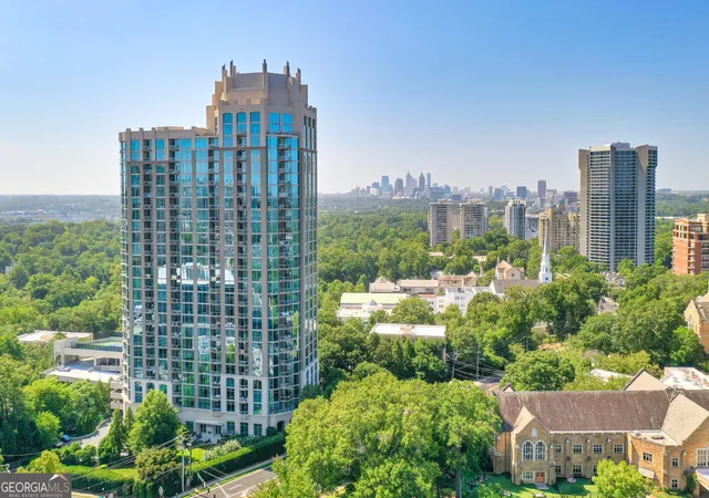 Photo 2 of Sale Pending at 2795 Peachtree Rd Ne #802, Atlanta, GA 30305 | MLS# 10828276 | Listing updated on 2026-10-01