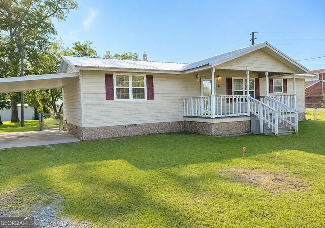 Homes for sale in Abbeville, GA | 207 Depot St N, Abbeville, GA 31001 | MLS# 10802859