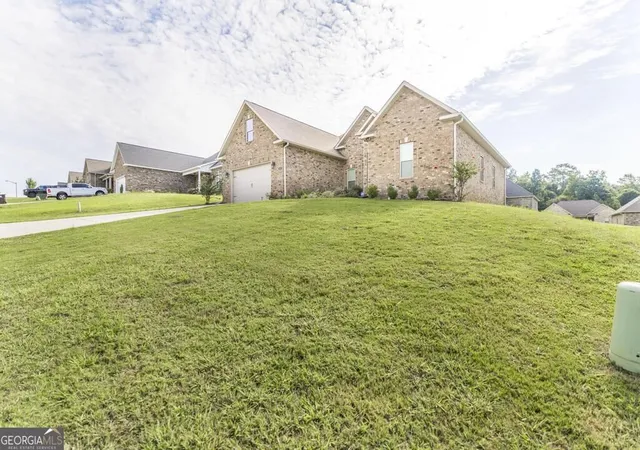 Photo 3 of Single family home for sale at 115 Newton Ln, Bonaire, GA 31005 | MLS# 10821872 | Listing updated on 2026-09-21