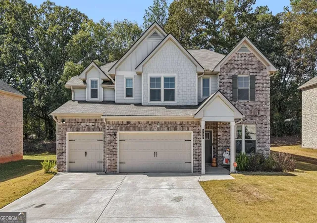 Photo 1 of Single family home for sale at 120 Cabin Way, Hampton, GA 30228 | MLS# 10715296 | Listing updated on 2026-07-19