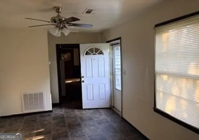 2nd image of 48 Martin Luther King Jr Dr, Newnan, GA 30263 | MLS# 10831536