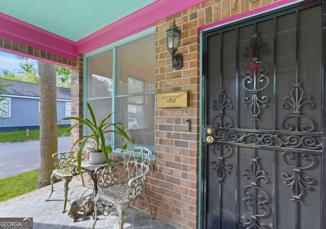 Photo 3 of Single family home for sale at 702 E 32nd St, Savannah, GA 31401 | MLS# 10764510 | Listing updated on 2026-09-10