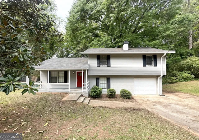 Photo 2 of Single family home for sale at 3879 Mcgill Ln, Decatur, GA 30034 | MLS# 10519494 | Listing updated on 2026-09-19