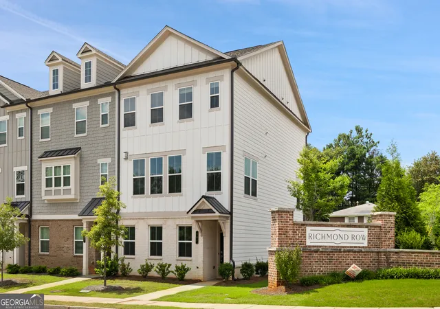 2nd image of 307 Danville Ave, Suwanee, GA 30024 | MLS# 10807258