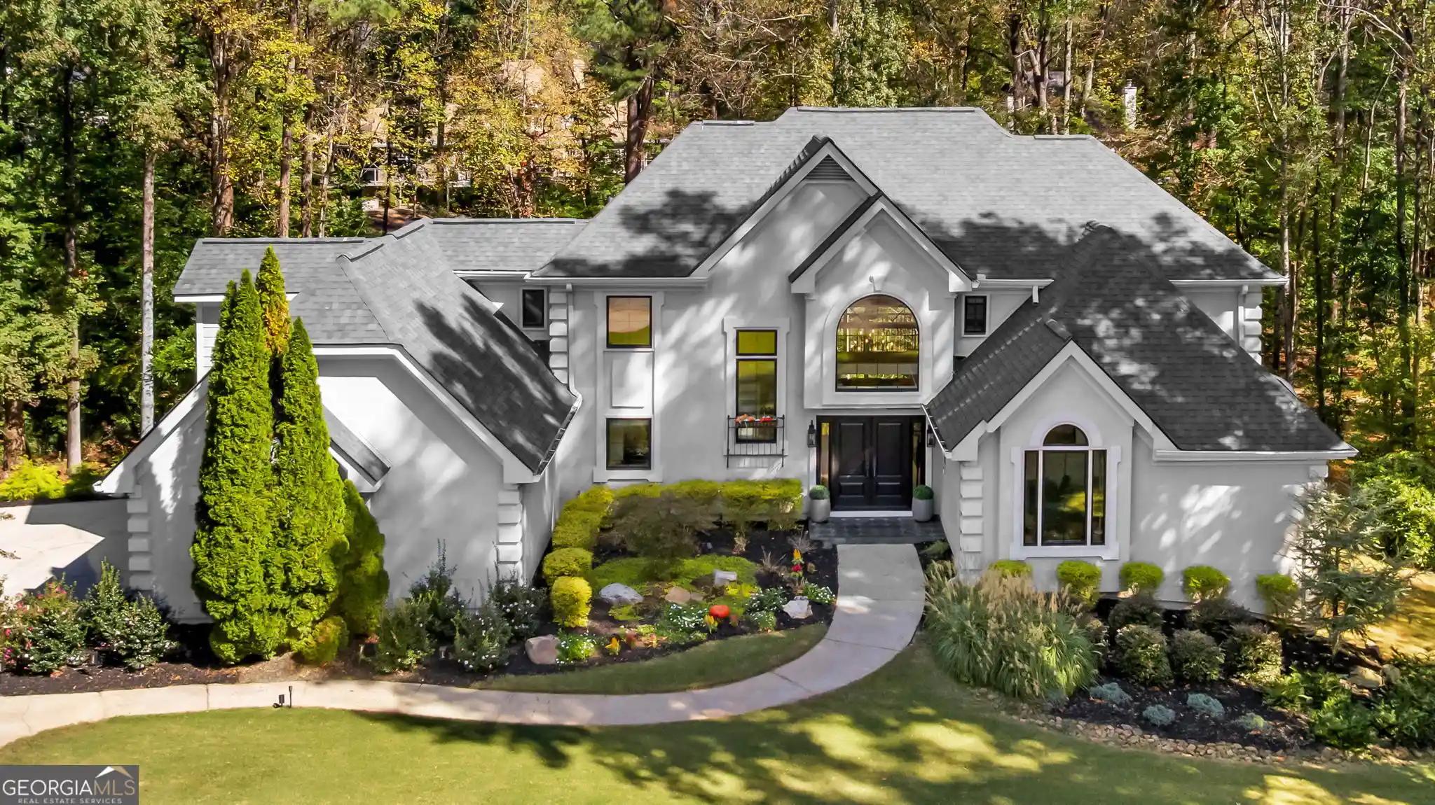 Single family home for sale at 595 Ter Oaks Dr, Roswell, GA 30075 | MLS# 10882004
