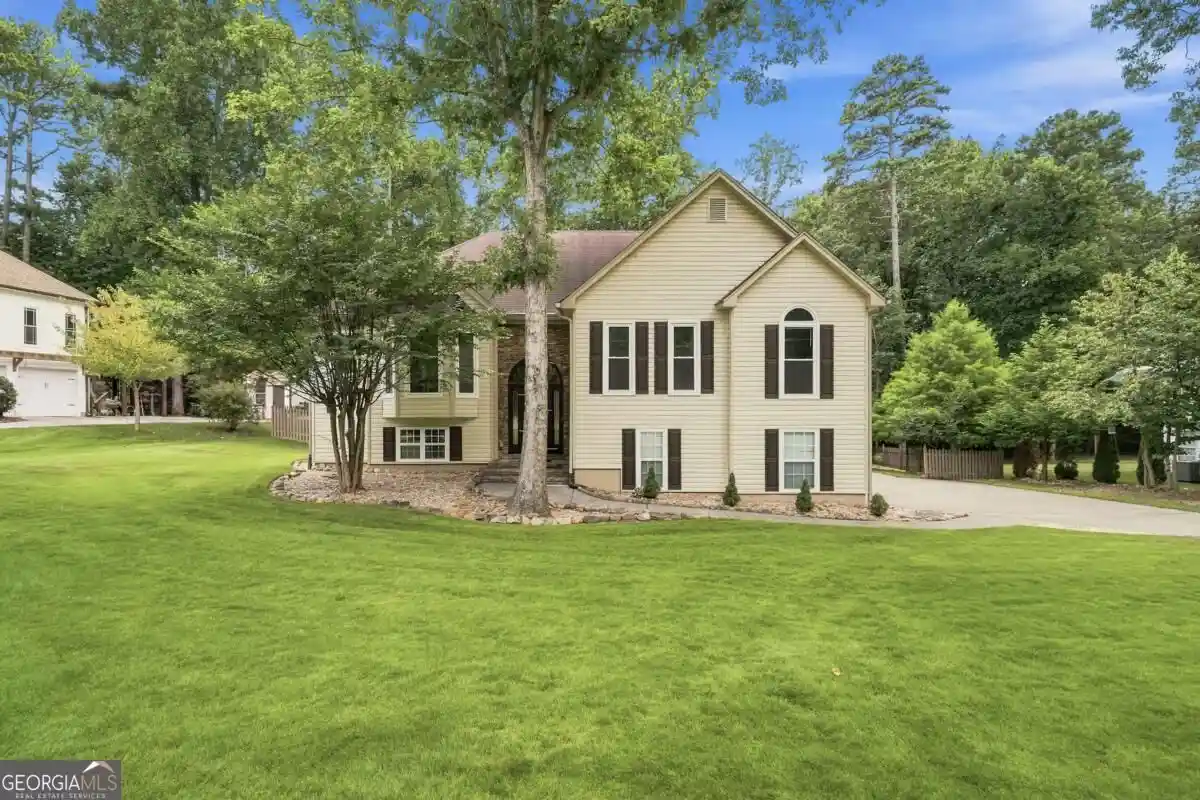 Photo 1 of Single family home for sale at 3850 Pilgrim Ml Rd, Cumming, GA 30041 | MLS# 10856620 | Listing updated on 2026-10-15