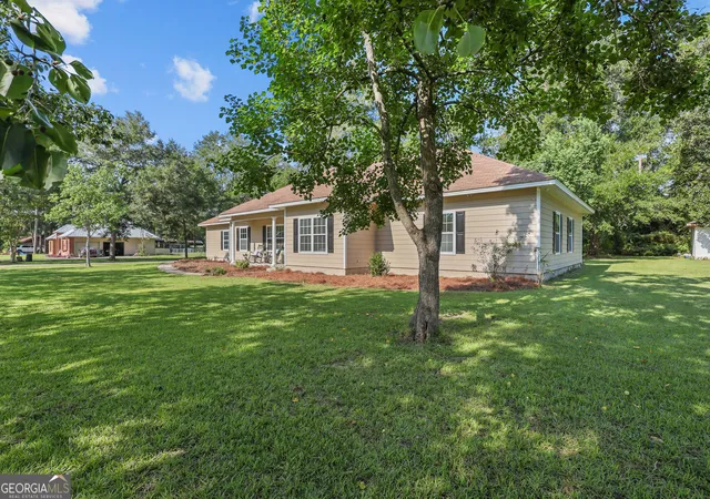2nd image of 125 Pleasant Wy, Jesup, GA 31545 | MLS# 10828804