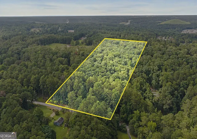 3rd image of 7427 Asbury Dr, Lithonia, GA 30058 | MLS# 10828539