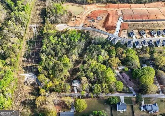 3rd image of 2833 Sw Abbott Lake Rd, Conyers, GA 30094 | MLS# 10721629