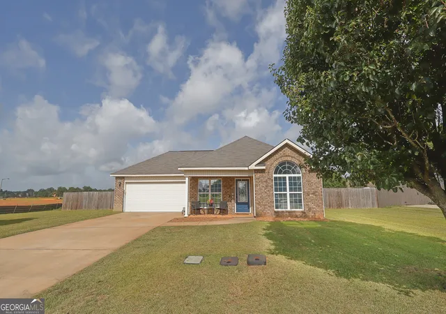 Photo 2 of Sale Pending at 101 Lavendar Ln, Perry, GA 31069 | MLS# 10809875 | Listing updated on 2026-08-18