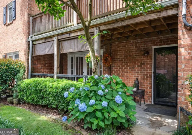 1st image of 6520 Roswell Rd, Sandy Springs, GA 30328