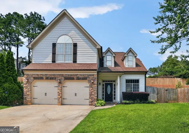 Photo 2 of Sale Pending at 330 Gullwing Ct, Alpharetta, GA 30009 | MLS# 10815812 | Listing updated on 2026-09-10