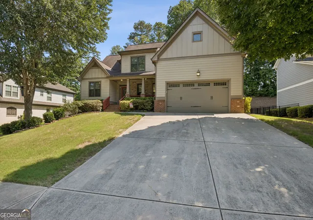 3rd image of 3327 Holly Glen Dr, Dacula, GA 30019 | MLS# 10802550