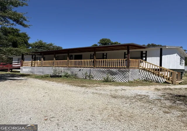 Photo 2 of Manufactured home for sale at 1025 Evergreen Dr, Elberton, GA 30635 | MLS# 10832167 | Listing updated on 2026-09-16