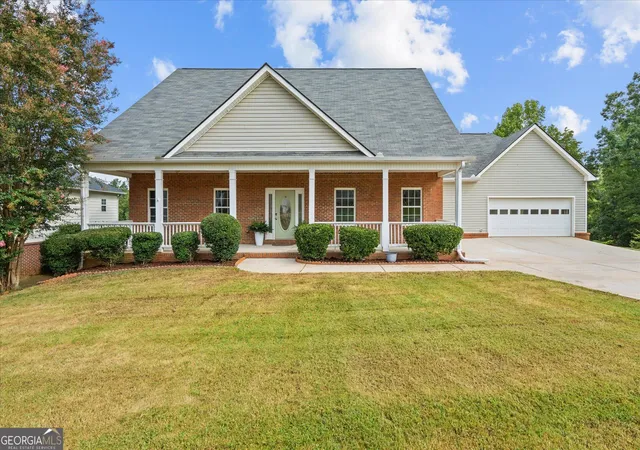 Photo 1 of Single family home for sale at 120 Camilla Dr, Carrollton, GA 30116 | MLS# 10818920 | Listing updated on 2026-09-26