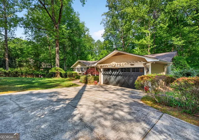 3rd image of 2070 Clay Dr Ne, Sandy Springs, GA 30350 | MLS# 10796507