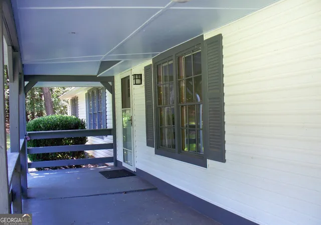 Photo 3 of Sale Pending at 1421 Oconee Springs Rd, Eatonton, GA 31024 | MLS# 10830491 | Listing updated on 2026-09-07
