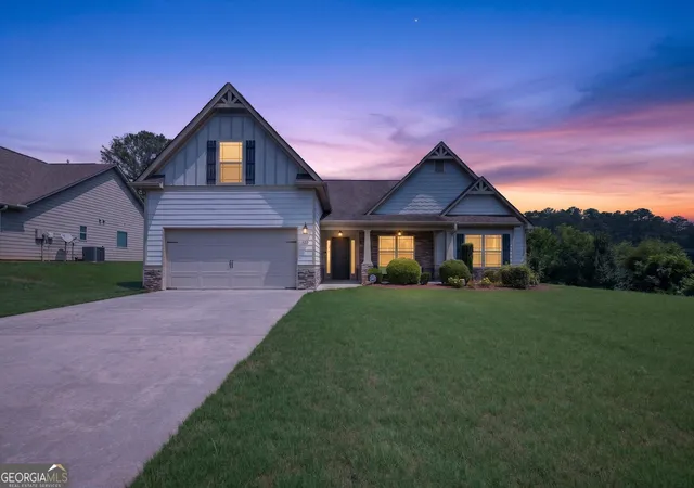 2nd image of 120 Pye Lake Dr, Fayetteville, GA 30214 | MLS# 10816768