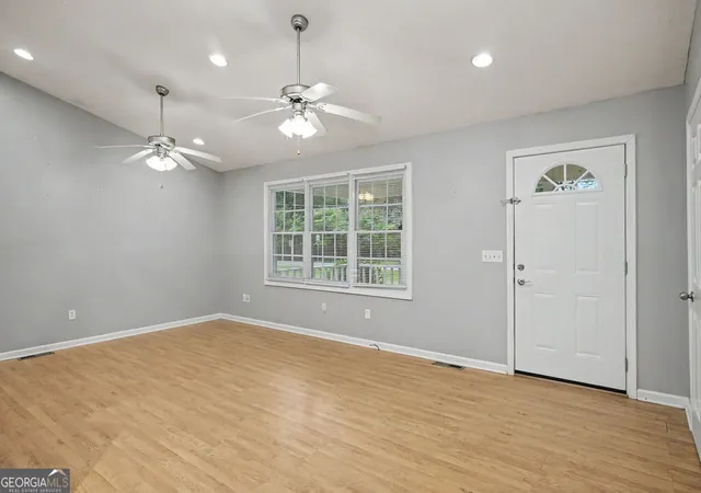 Photo 2 of Single family home for sale at 413 Old Newnan Rd, Carrollton, GA 30117 | MLS# 10798901 | Listing updated on 2026-08-13