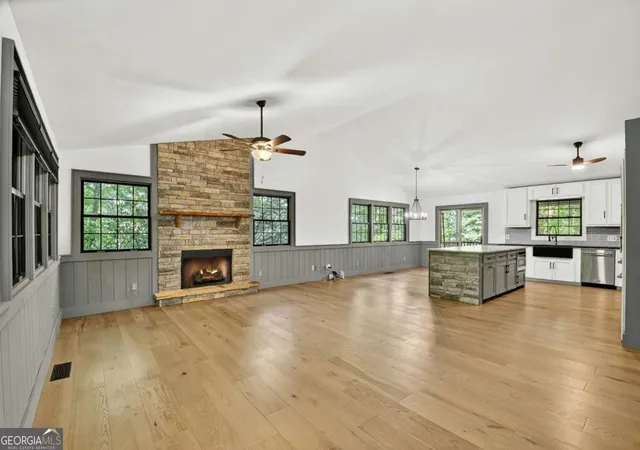 4th image of 37 River Rdg, Blue Ridge, GA 30513 | MLS# 10771281