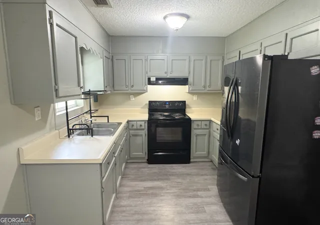 Photo 3 of Single family home for sale at 67 Charlton, Hazlehurst, GA 31539 | MLS# 10819136 | Listing updated on 2026-09-27