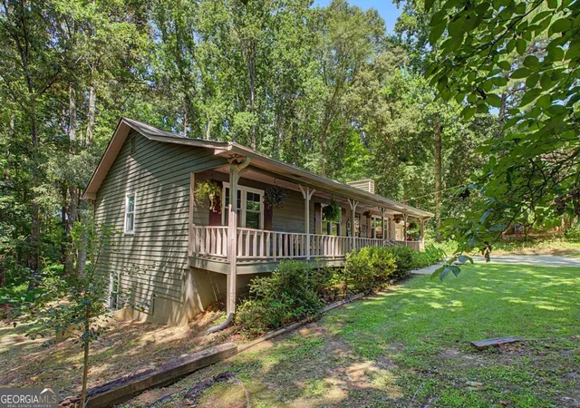 Photo 2 of Single family home for sale at 465 Harmony Grv Church Rd, Acworth, GA 30101 | MLS# 10811052 | Listing updated on 2026-09-12