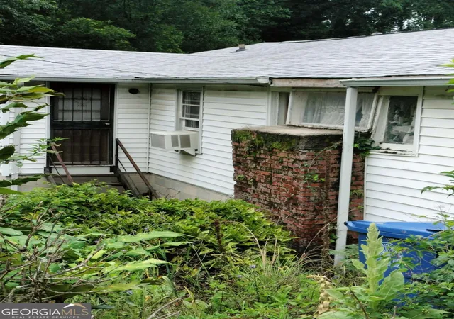 Photo 4 of Single family home for sale at 1608 Ezra Church Dr NW, Atlanta, GA 30314 | MLS# 10813842 | Listing updated on 2026-08-11