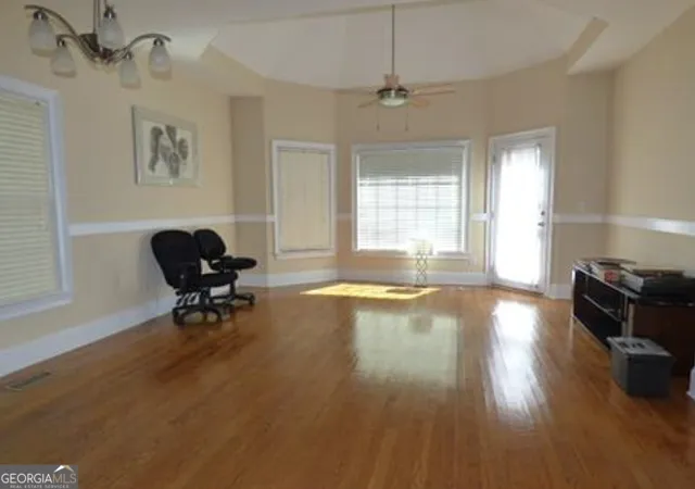 Photo 4 of Single family home for sale at 5621 Shamrock Ln, Douglasville, GA 30135 | MLS# 10811351 | Listing updated on 2026-10-08