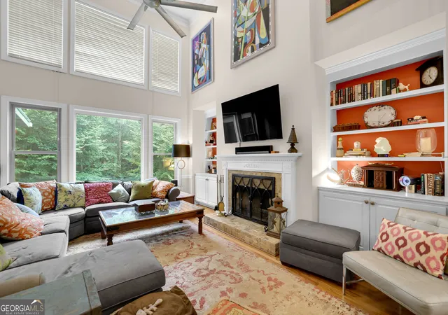 3rd image of 4294 Balmoral Glen Dr, Berkeley Lake, GA 30092 | MLS# 10811640