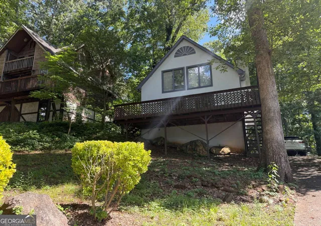 Homes for sale in Snellville, GA | 8439 Lake Dr, Snellville, GA 30039 | MLS# 10790457