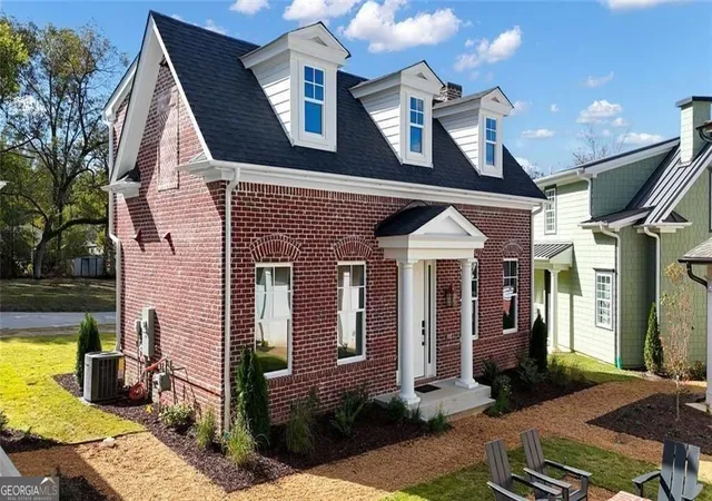 Photo 1 of Single family home for sale at 124 Morgan St, Senoia, GA 30276 | MLS# 10807784 | Listing updated on 2026-08-07