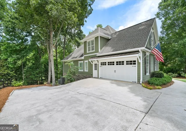 Photo 3 of Single family home for sale at 754 White Blossom Ct, Powder Springs, GA 30127 | MLS# 10801720 | Listing updated on 2026-09-10