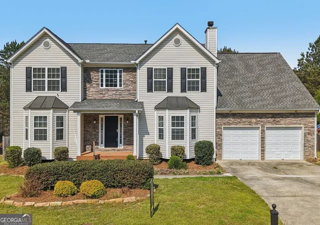 Single family home for sale at 5472 Skylar Crk Ln NE, Buford, GA 30518 | MLS# 10721705