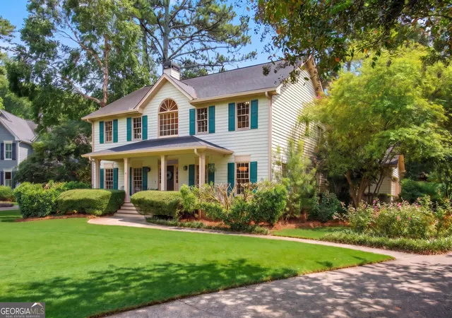 Photo 3 of Single family home for sale at 505 Middleton Pl, Roswell, GA 30075 | MLS# 10836334 | Listing updated on 2026-09-14