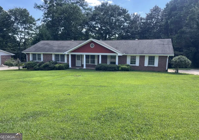 Photo 1 of Single family home for sale at 992 Brandywine Dr, Winder, GA 30680 | MLS# 10835788 | Listing updated on 2026-09-14