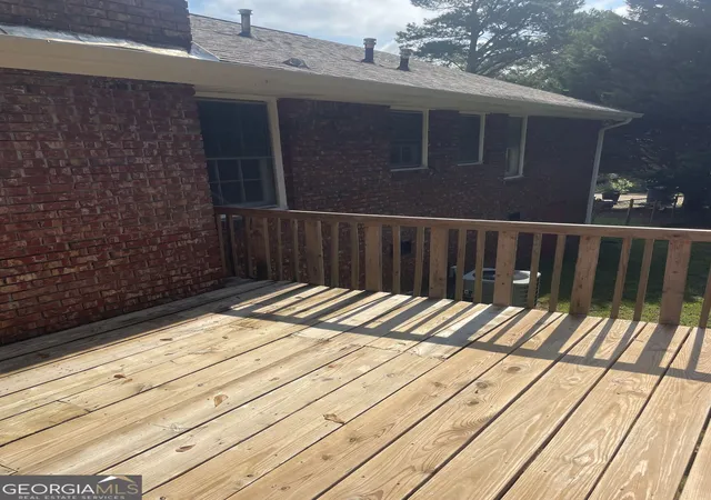 Photo 3 of Single family home for sale at 992 Brandywine Dr, Winder, GA 30680 | MLS# 10835788 | Listing updated on 2026-09-14
